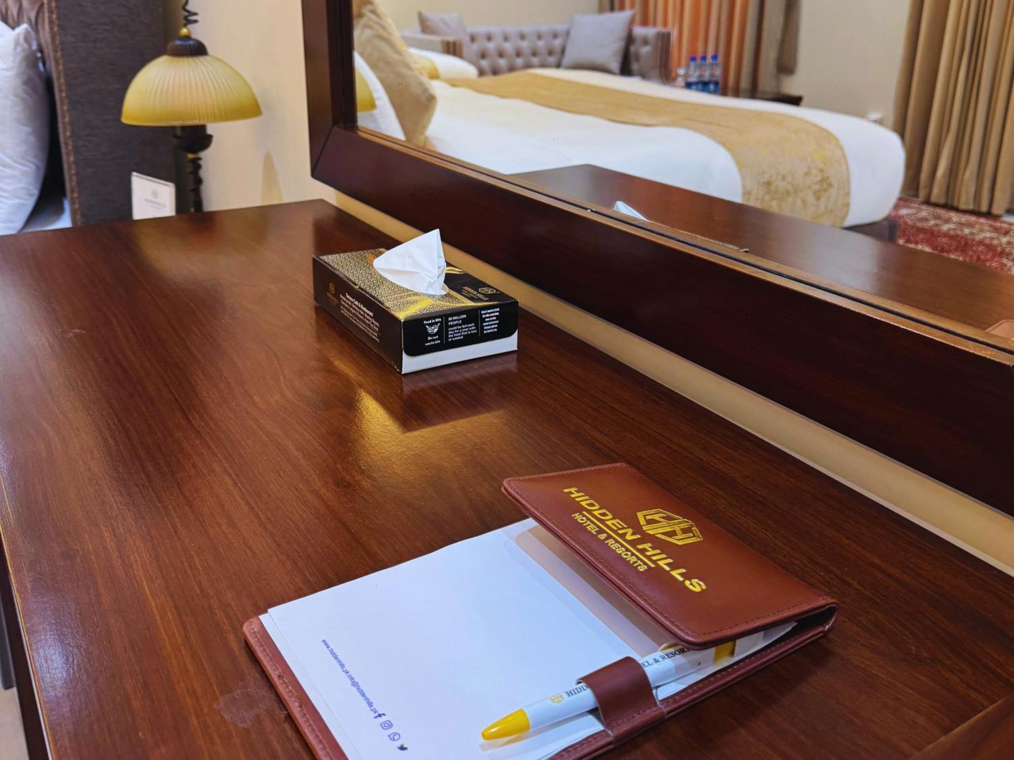Hidden Hills Hotel & Resort Mansehra Екстериор снимка